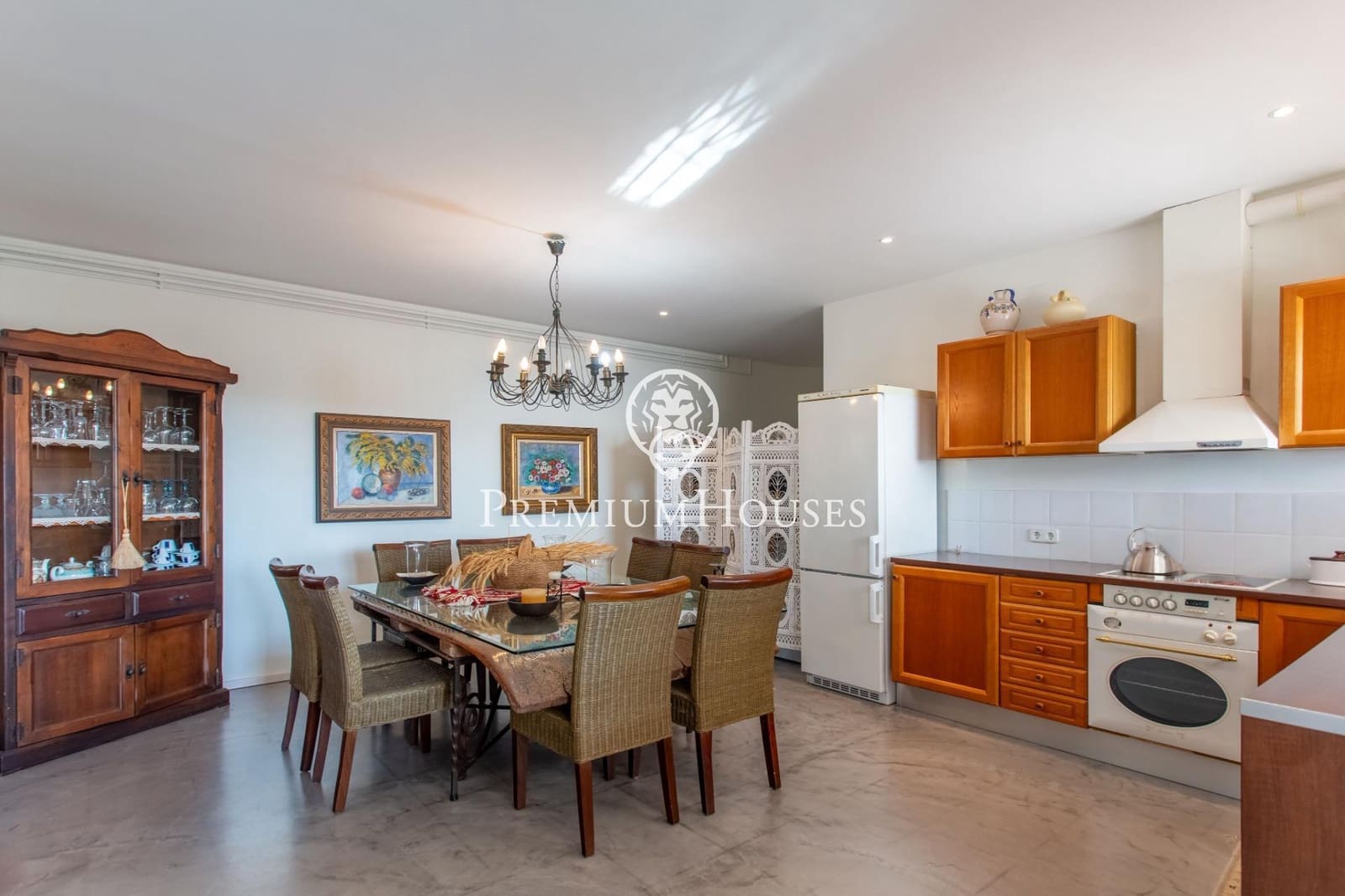 5 bedroom Villa for sale in Sant Pol de Mar with pool - € 1,100,000 (Ref: 9367498)