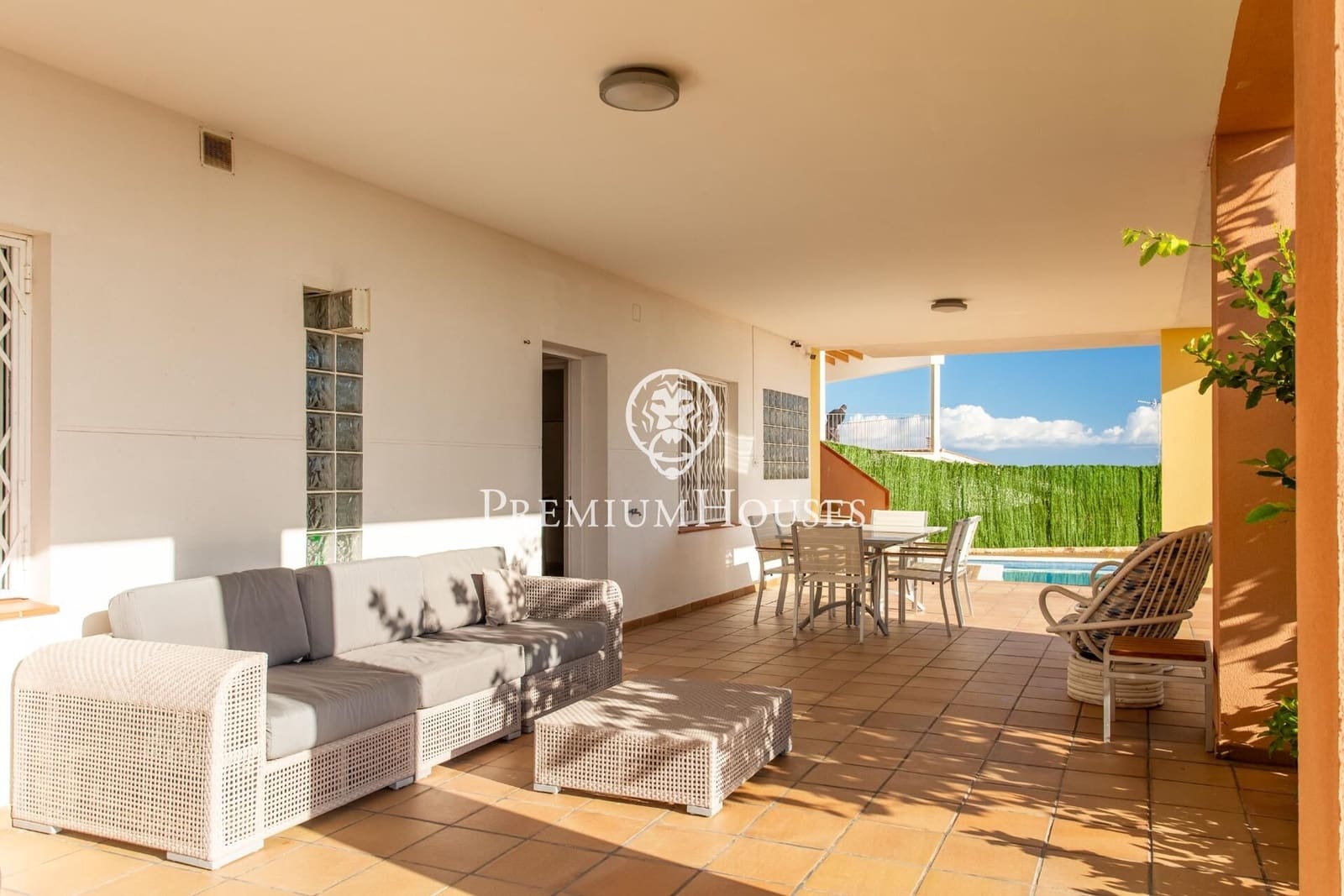 5 bedroom Villa for sale in Sant Pol de Mar with pool - € 1,100,000 (Ref: 9367498)