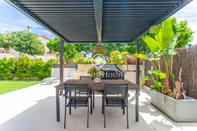 4 soverom Villa til salgs i El Masnou med svømmebasseng garasje - € 1 320 000 (Ref: 9374019)