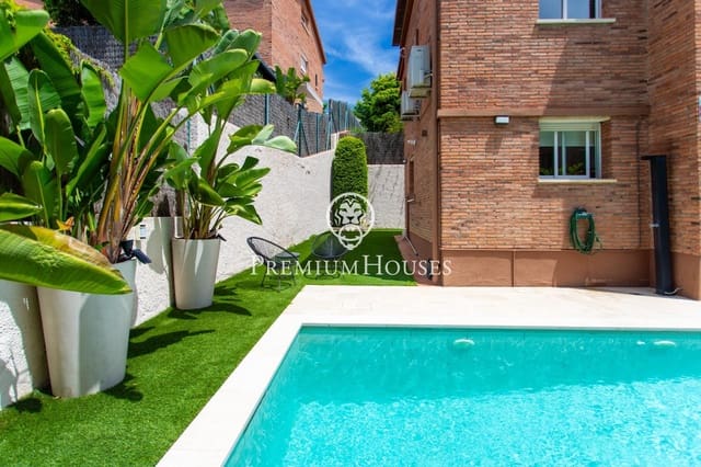 4 soverom Villa til salgs i El Masnou med svømmebasseng garasje - € 1 320 000 (Ref: 9374019)