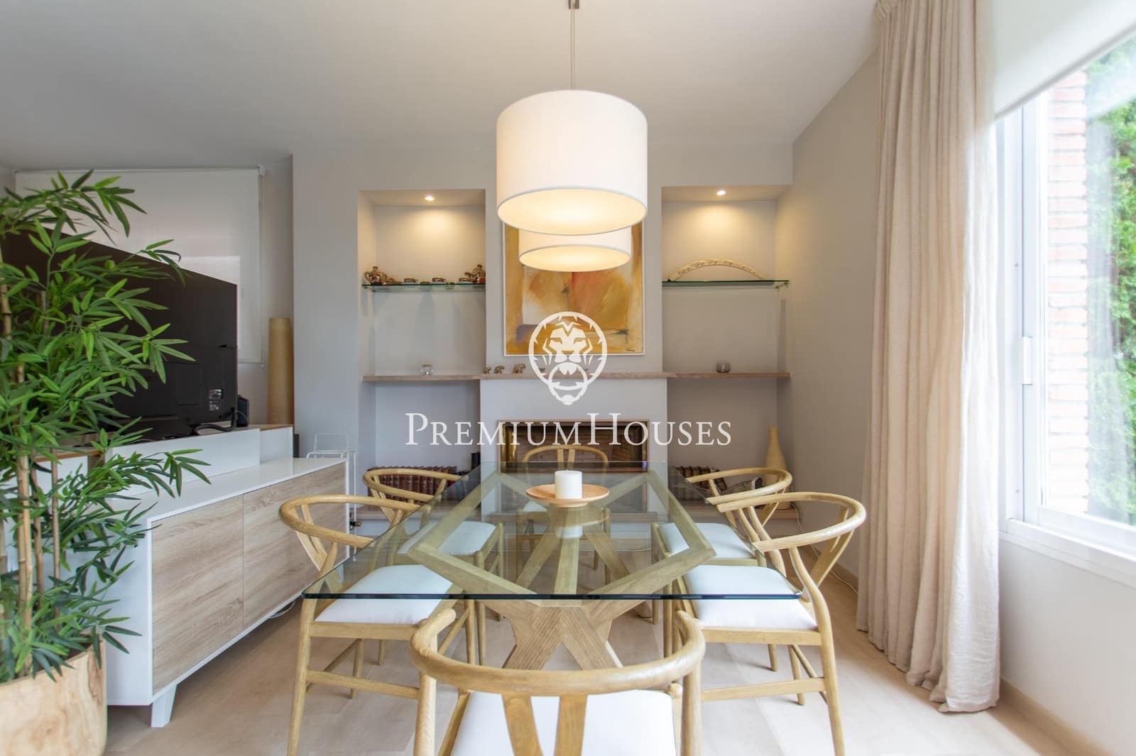 4 sypialnia Willa na sprzedaż w El Masnou z basenem garażem - 1 320 000 € (Ref: 9374019)