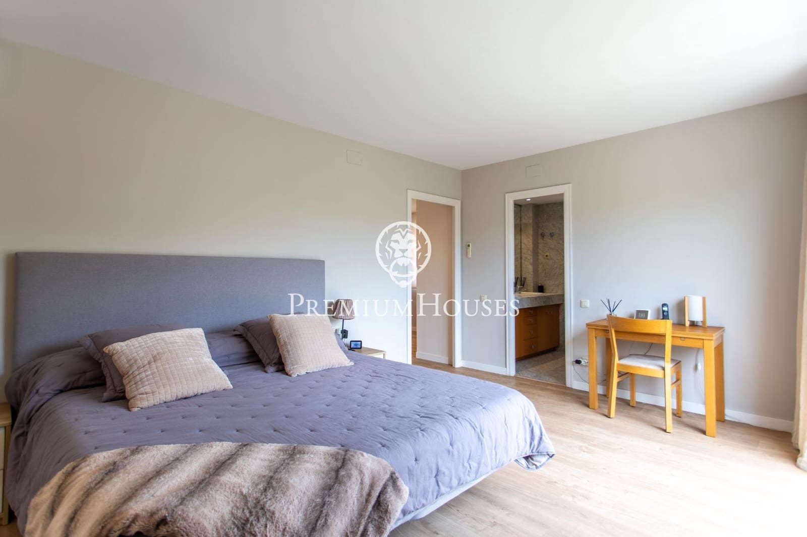 4 sypialnia Willa na sprzedaż w El Masnou z basenem garażem - 1 320 000 € (Ref: 9374019)