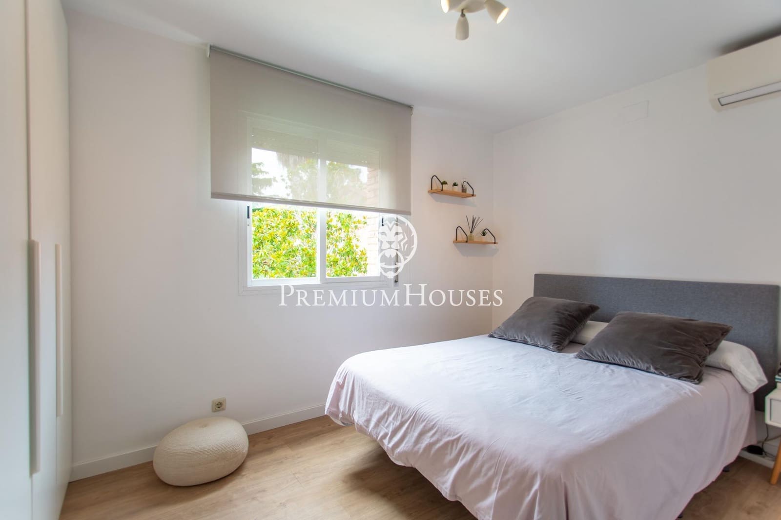 4 sypialnia Willa na sprzedaż w El Masnou z basenem garażem - 1 320 000 € (Ref: 9374019)