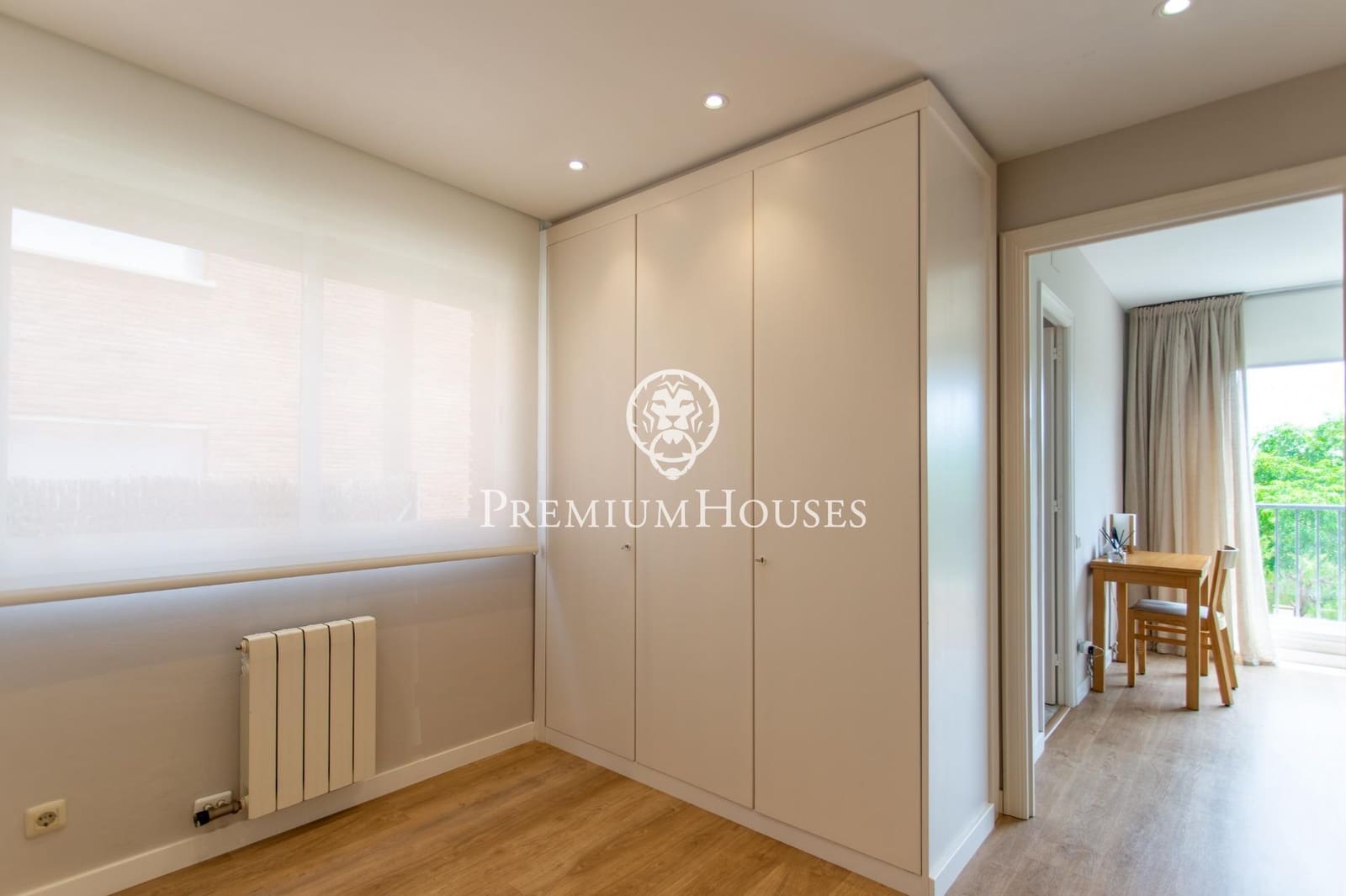 4 sypialnia Willa na sprzedaż w El Masnou z basenem garażem - 1 320 000 € (Ref: 9374019)