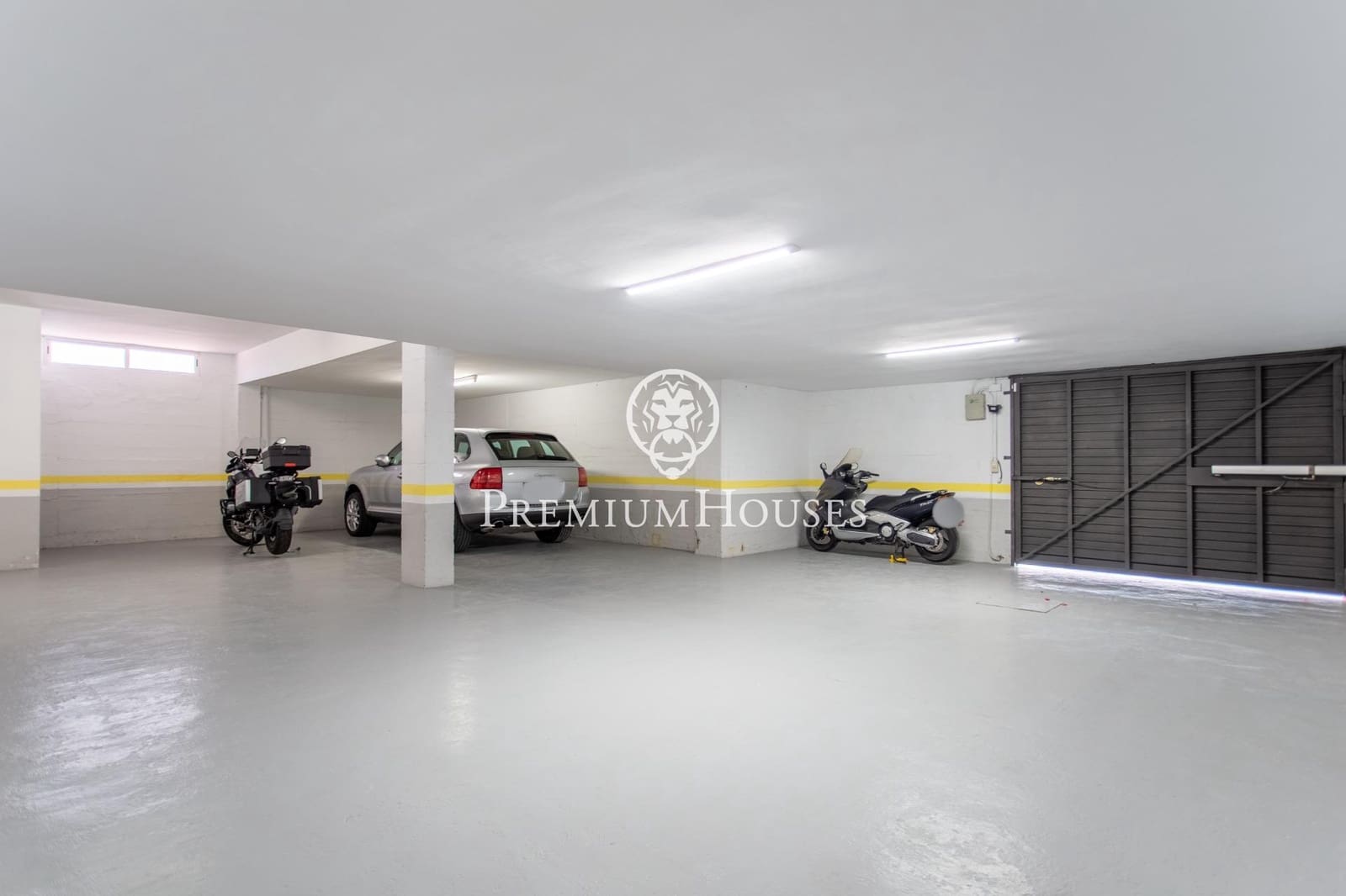 4 sypialnia Willa na sprzedaż w El Masnou z basenem garażem - 1 320 000 € (Ref: 9374019)