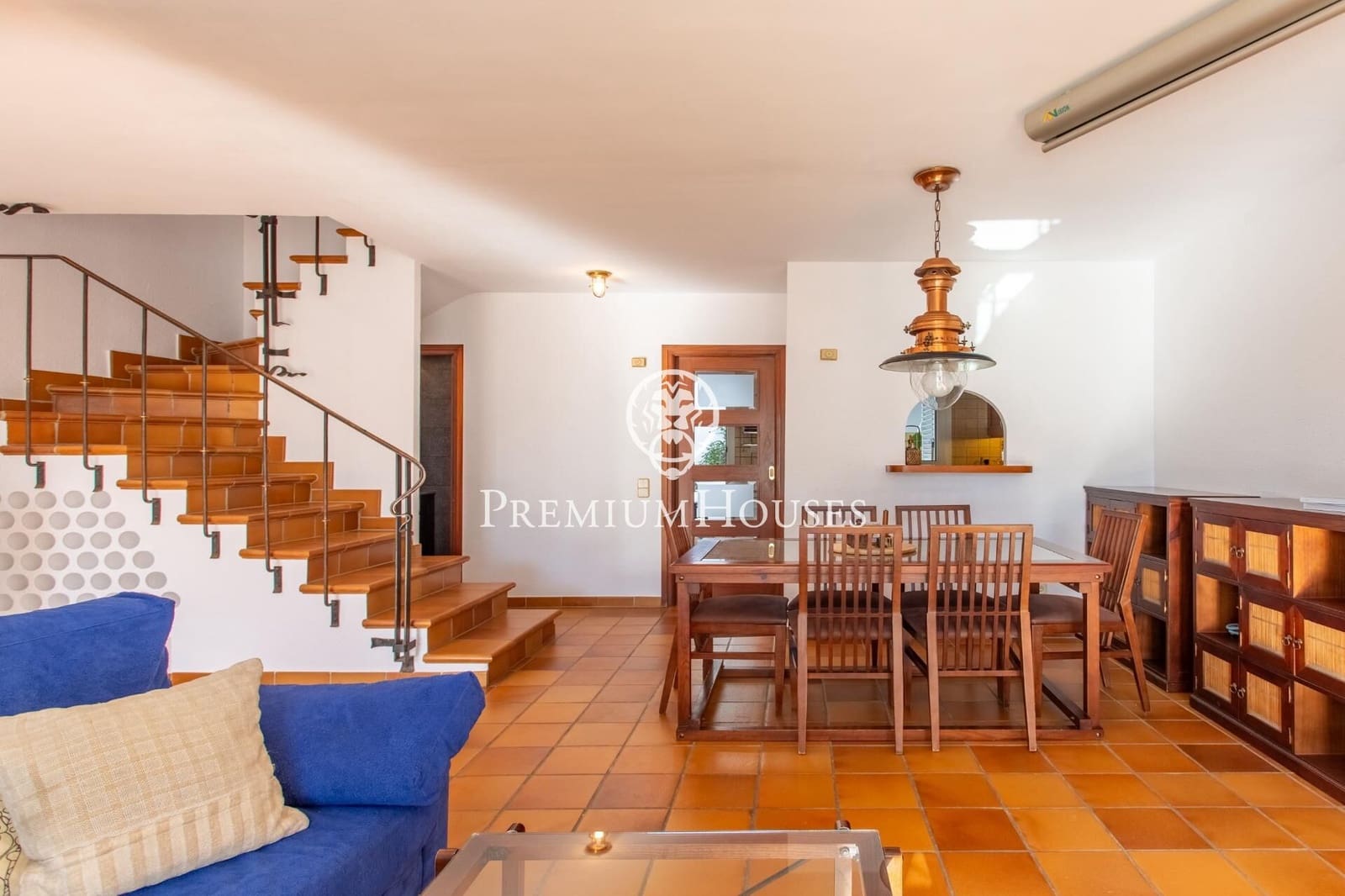 4 soverom Rekkehus til salgs i Sant Pol de Mar med svømmebasseng garasje - € 550 000 (Ref: 9379014)