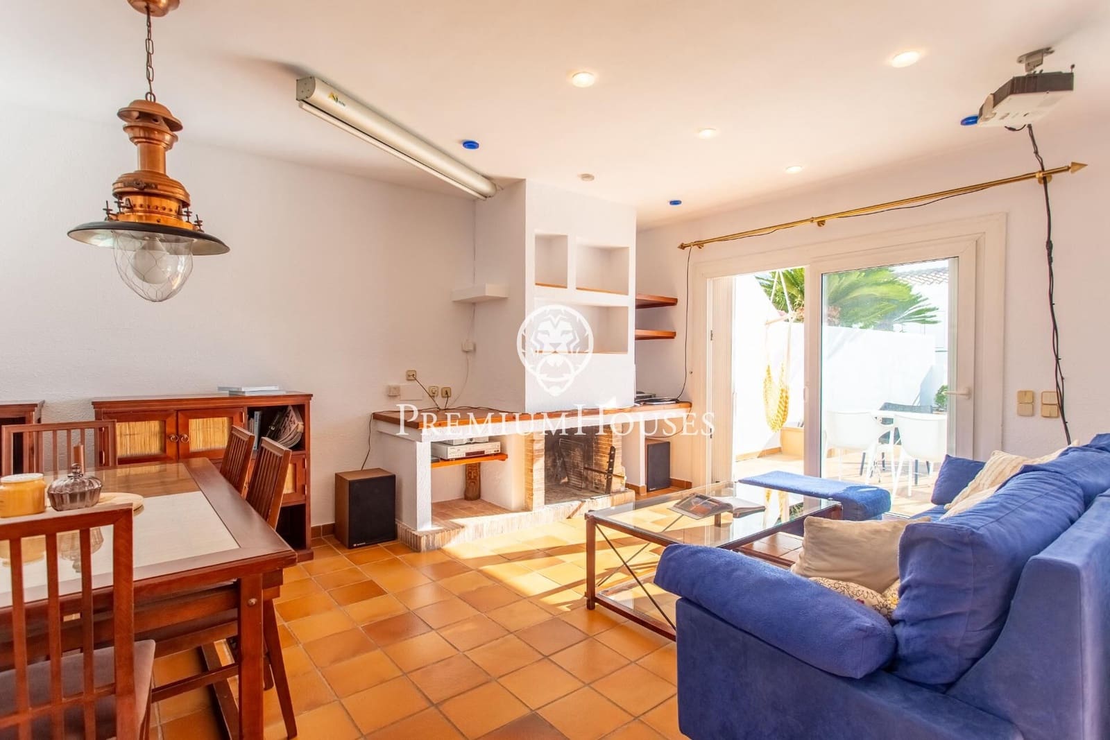 4 soverom Rekkehus til salgs i Sant Pol de Mar med svømmebasseng garasje - € 550 000 (Ref: 9379014)