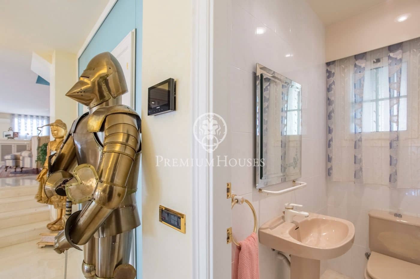 6 soveværelse Villa til salg i Alella med swimmingpool garage - € 3.950.000 (Ref: 9382830)