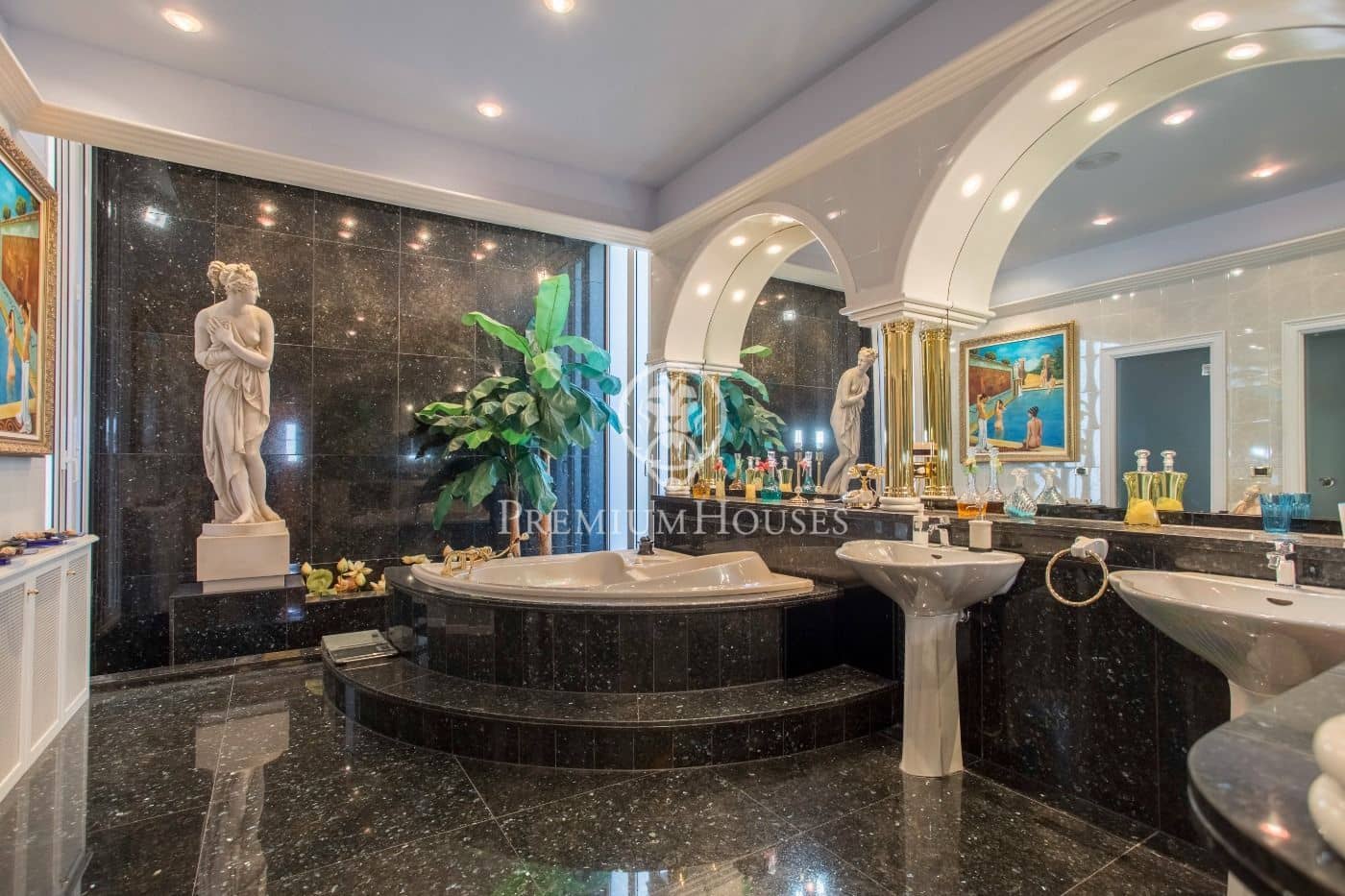 6 soveværelse Villa til salg i Alella med swimmingpool garage - € 3.950.000 (Ref: 9382830)