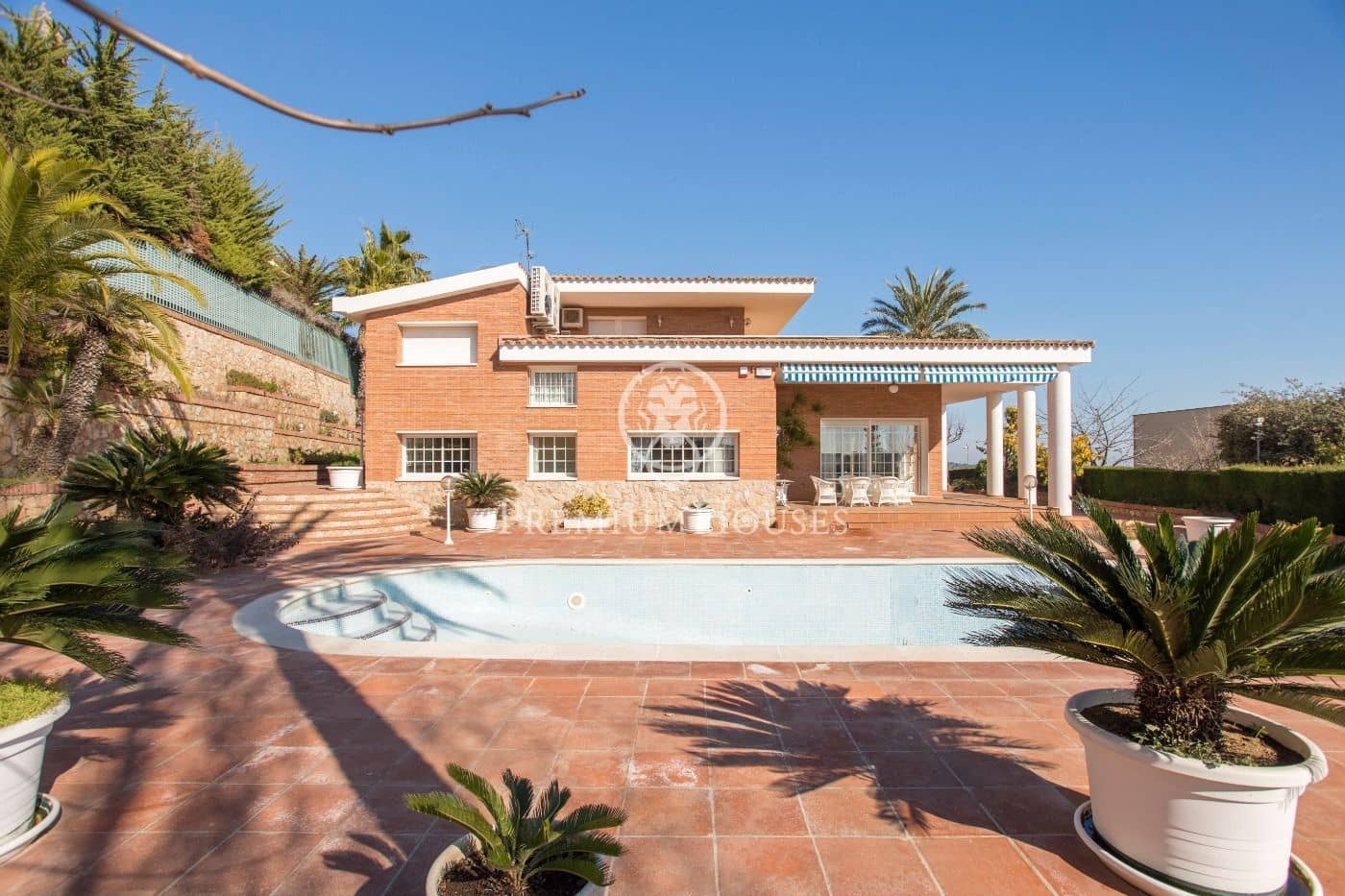 6 soveværelse Villa til salg i Alella med swimmingpool garage - € 3.950.000 (Ref: 9382830)