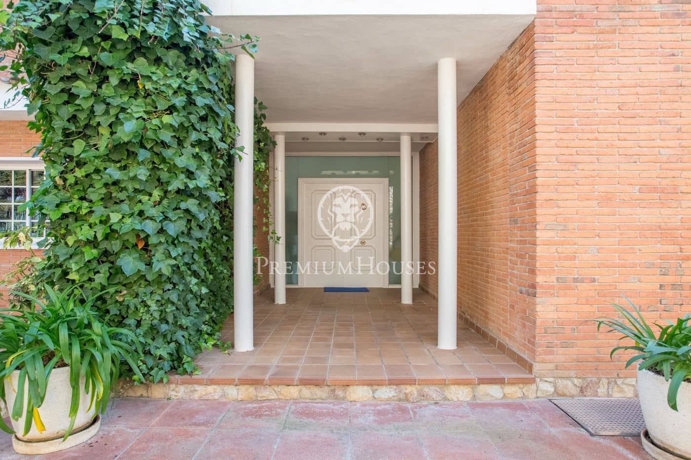 6 soveværelse Villa til salg i Alella med swimmingpool garage - € 3.950.000 (Ref: 9382830)