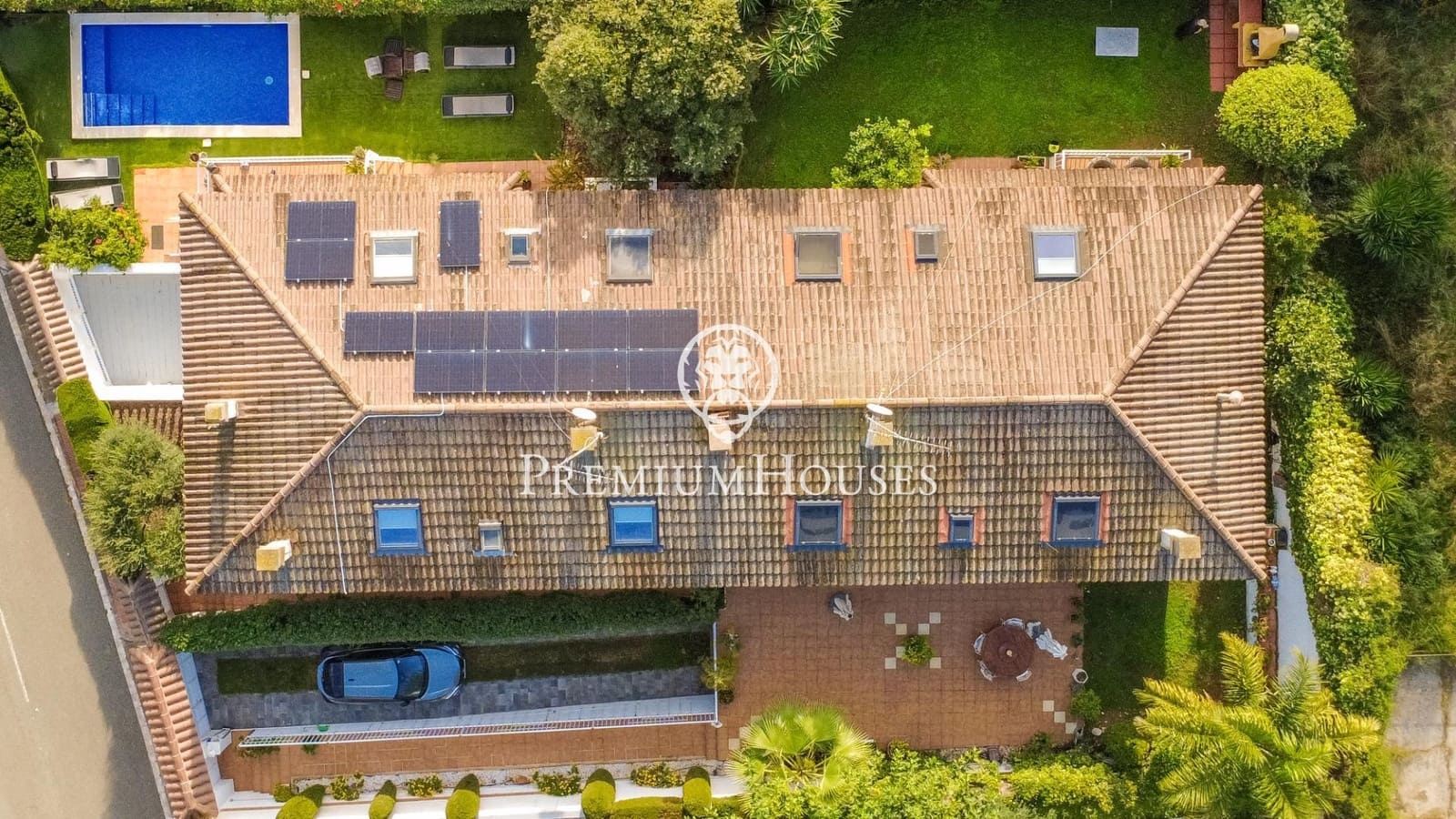 6 quarto Moradia em Banda para venda em Teia com garagem - 830 000 € (Ref: 9385594)