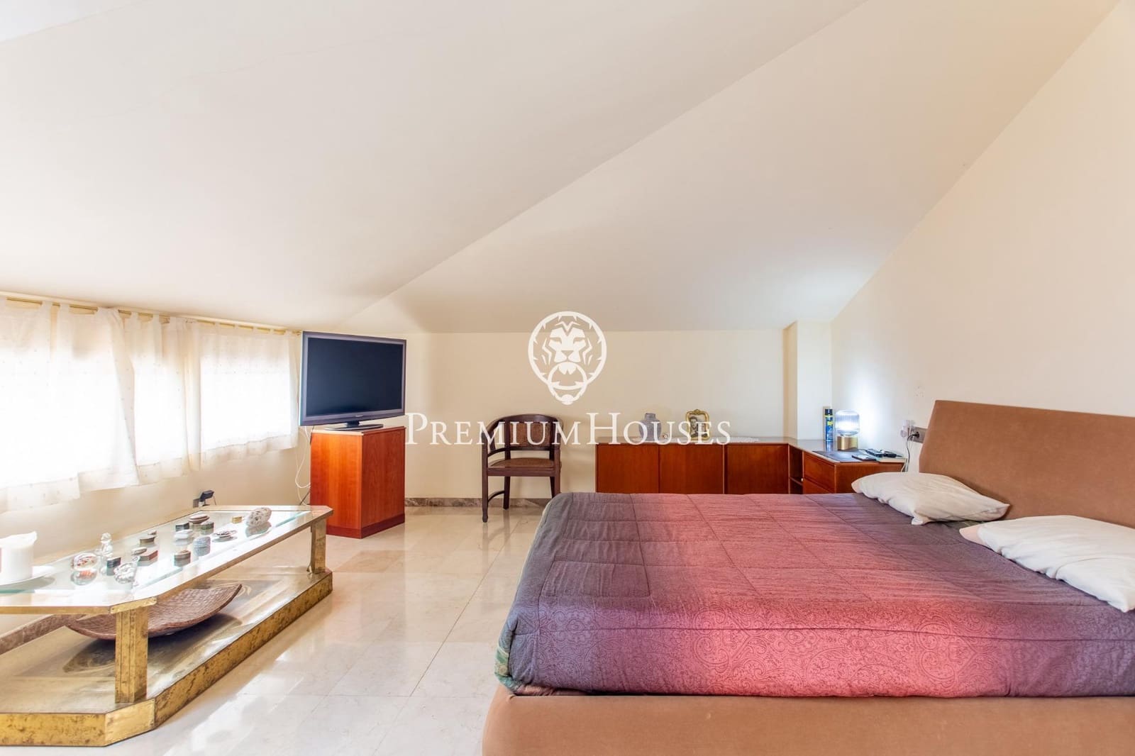 6 quarto Moradia em Banda para venda em Teia com garagem - 795 000 € (Ref: 9385594)