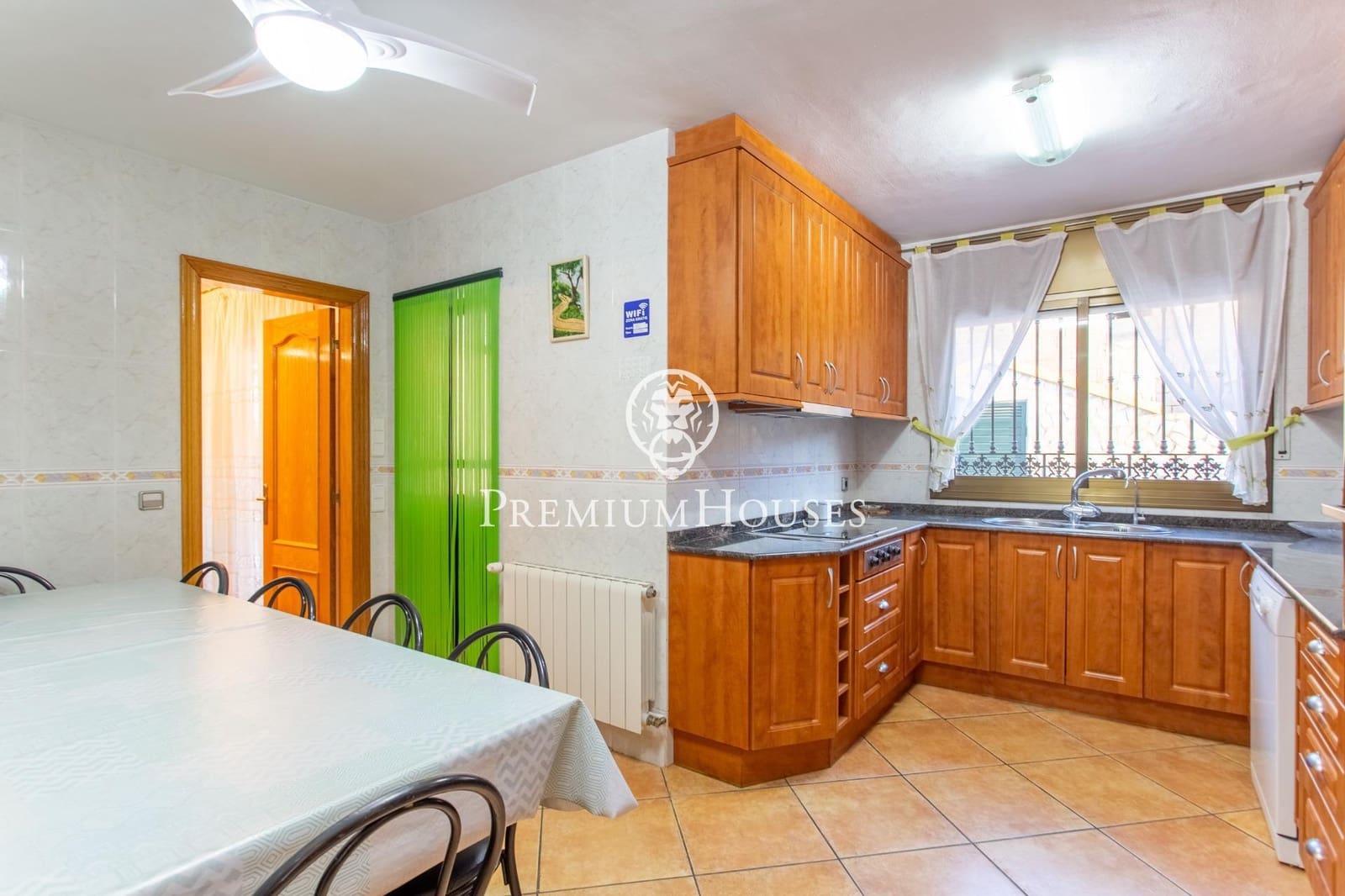 7 slaapkamer Villa te koop in Tordera met zwembad garage - € 500.000 (Ref: 9385595)