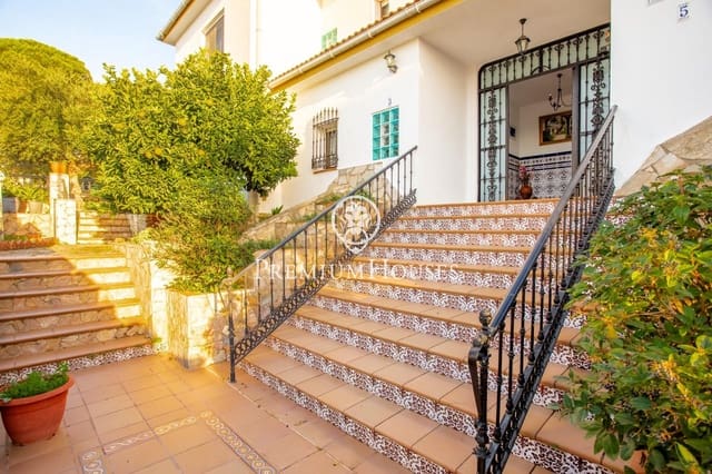 7 bedroom Villa for sale in Tordera with pool garage - € 500,000 (Ref: 9385595)