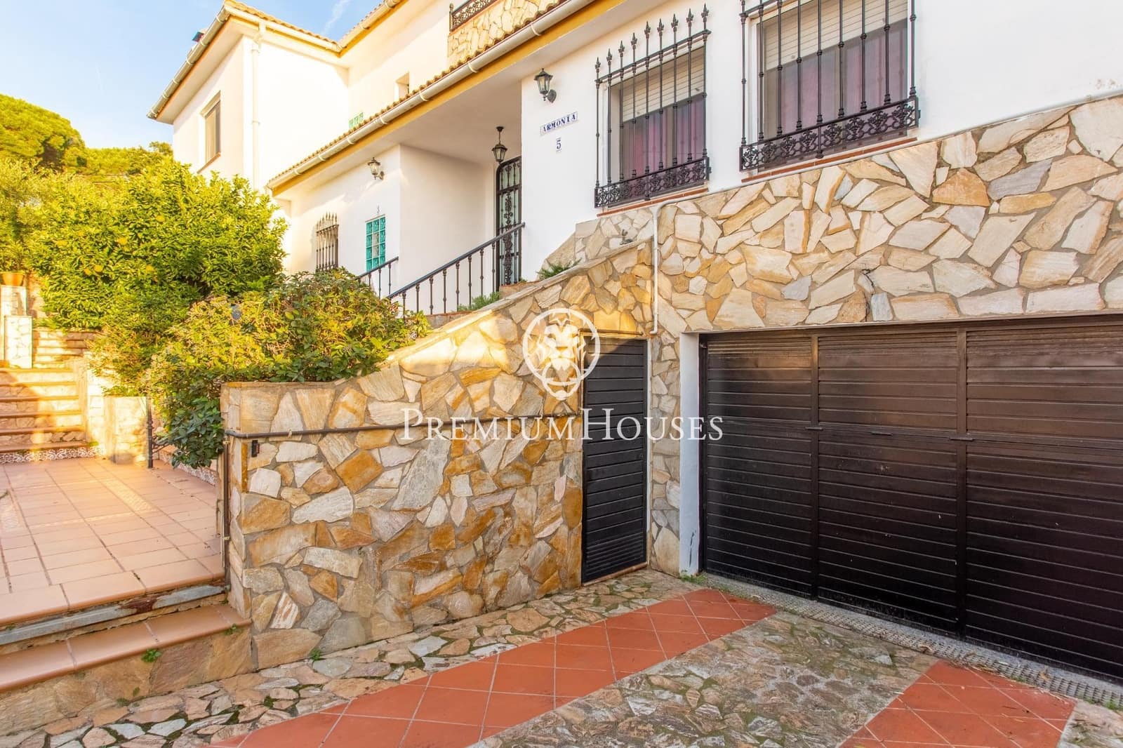 7 slaapkamer Villa te koop in Tordera met zwembad garage - € 500.000 (Ref: 9385595)