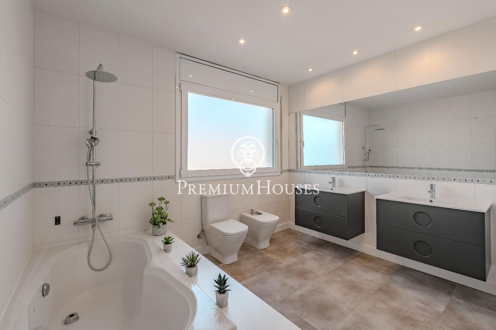 6 sypialnia Willa na sprzedaż w Valldoreix z basenem garażem - 1 460 000 € (Ref: 9390862)