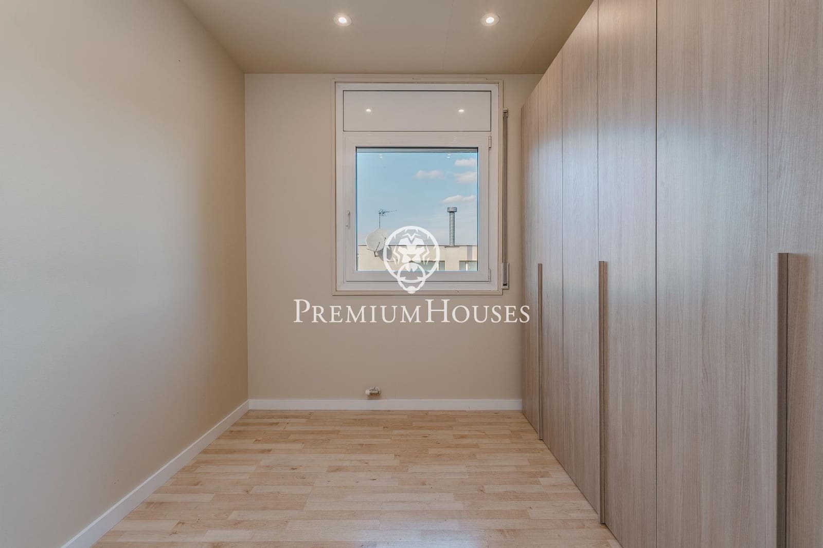 6 sypialnia Willa na sprzedaż w Valldoreix z basenem garażem - 1 460 000 € (Ref: 9390862)