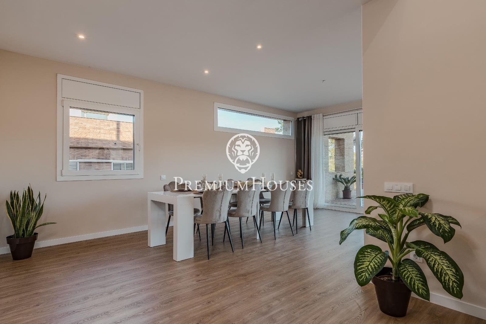 6 sypialnia Willa na sprzedaż w Valldoreix z basenem garażem - 1 460 000 € (Ref: 9390862)