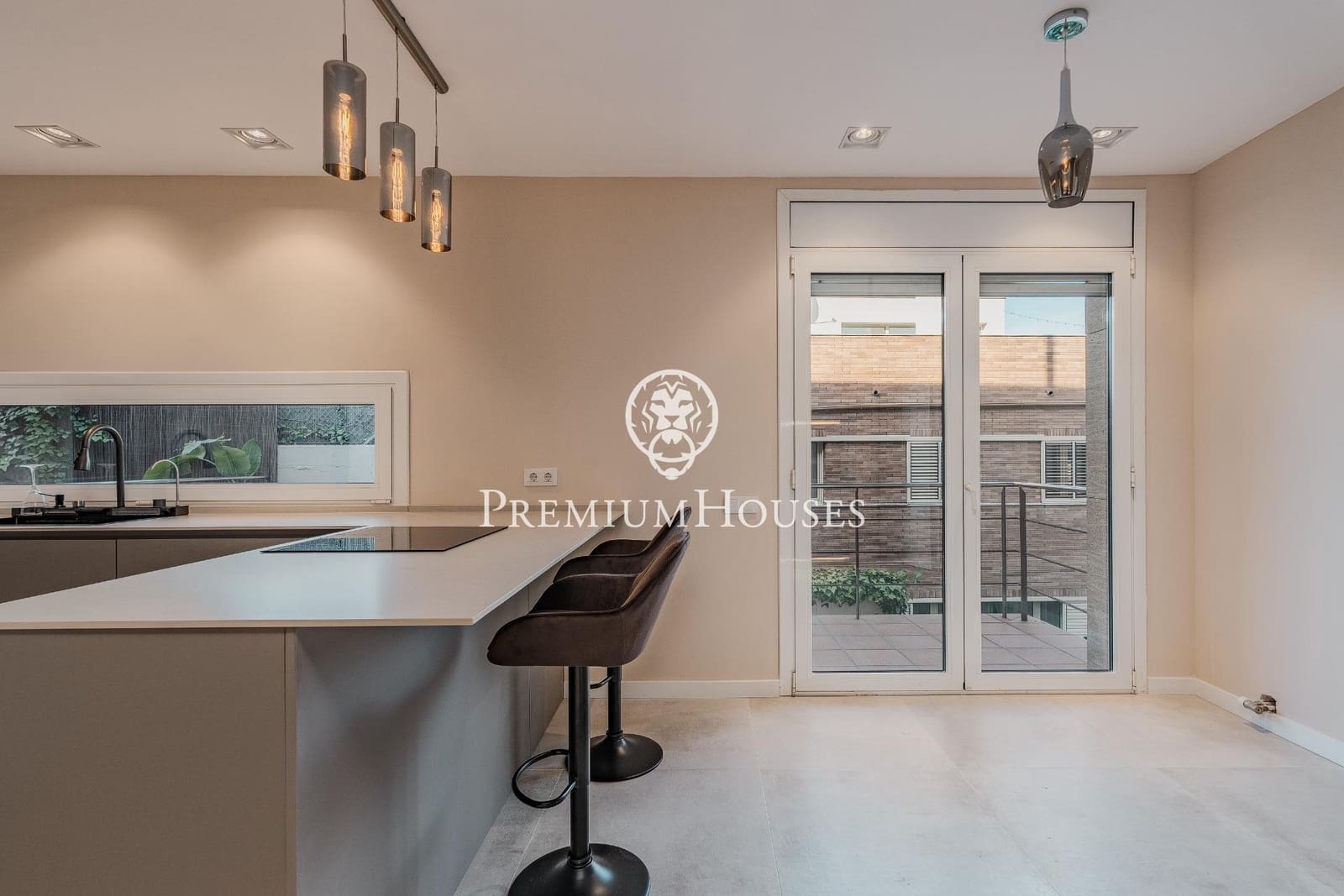 6 sypialnia Willa na sprzedaż w Valldoreix z basenem garażem - 1 460 000 € (Ref: 9390862)