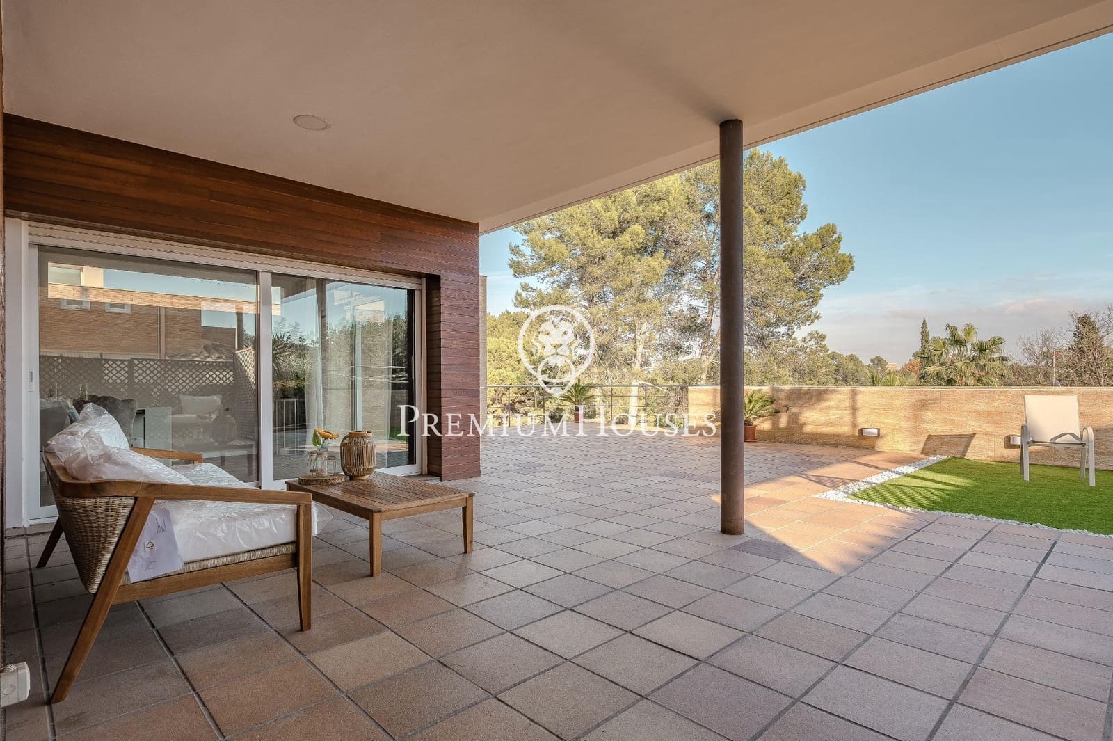 6 sypialnia Willa na sprzedaż w Valldoreix z basenem garażem - 1 460 000 € (Ref: 9390862)