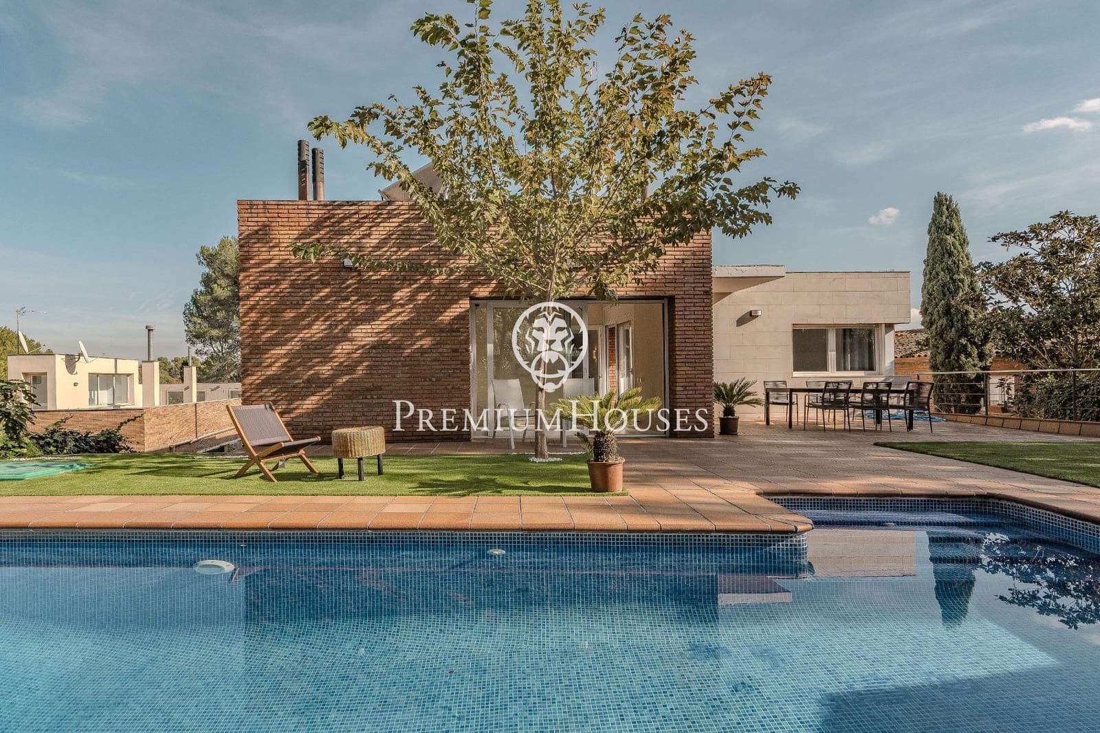 6 sypialnia Willa na sprzedaż w Valldoreix z basenem garażem - 1 460 000 € (Ref: 9390862)