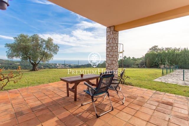 6 soveværelse Finca/Landehus til salg i Arenys de Munt med swimmingpool garage - € 795.000 (Ref: 9390863)