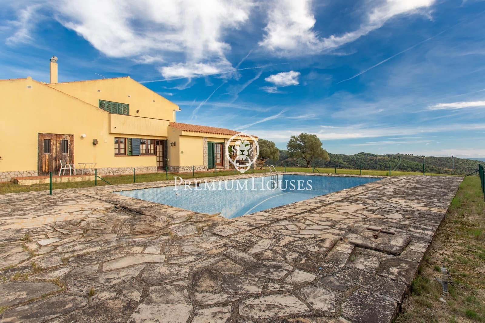 6 soverom Finca/Herregård til salgs i Arenys de Munt med svømmebasseng garasje - € 795 000 (Ref: 9390863)