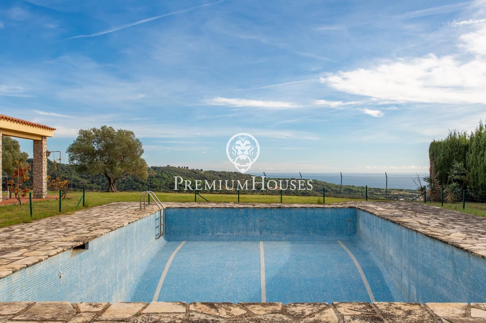 6 soverom Finca/Herregård til salgs i Arenys de Munt med svømmebasseng garasje - € 795 000 (Ref: 9390863)