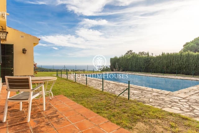 6 soveværelse Finca/Landehus til salg i Arenys de Munt med swimmingpool garage - € 795.000 (Ref: 9390863)