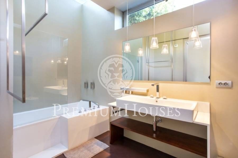 5 bedroom Villa for rent in Sant Andreu de Llavaneres with pool garage - € 7,000 (Ref: 9395982)