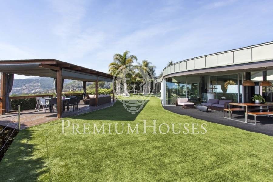 5 bedroom Villa for rent in Sant Andreu de Llavaneres with pool garage - € 7,000 (Ref: 9395982)