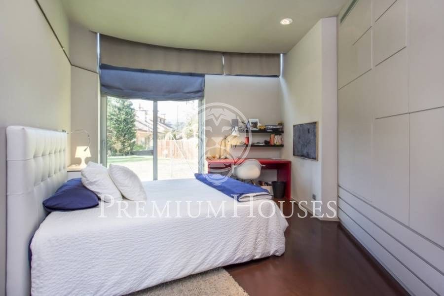 5 bedroom Villa for rent in Sant Andreu de Llavaneres with pool garage - € 7,000 (Ref: 9395982)