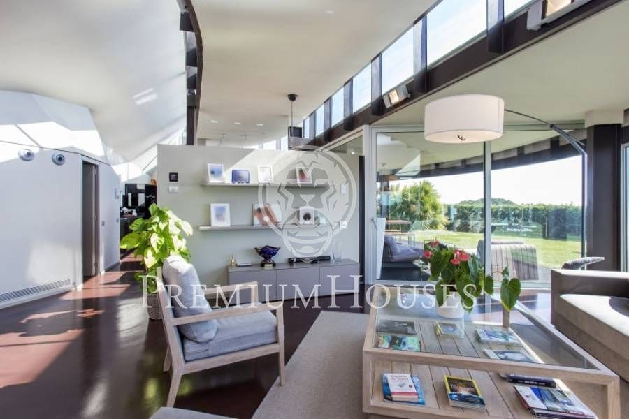 5 bedroom Villa for rent in Sant Andreu de Llavaneres with pool garage - € 7,000 (Ref: 9395982)