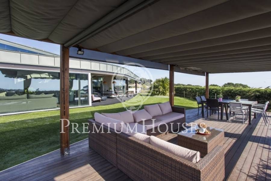 5 bedroom Villa for rent in Sant Andreu de Llavaneres with pool garage - € 7,000 (Ref: 9395982)