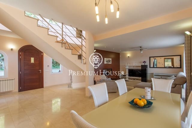 6 soveværelse Villa til salg i Platja d'Aro, Castell-Platja d'Aro med swimmingpool garage - € 1.650.000 (Ref: 9398479)