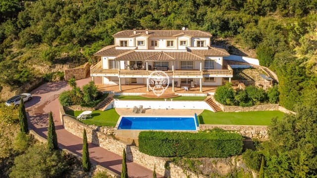 6 soveværelse Villa til salg i Platja d'Aro, Castell-Platja d'Aro med swimmingpool garage - € 1.650.000 (Ref: 9398479)