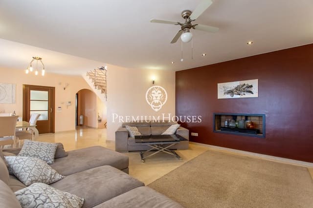 6 makuuhuone Huvila myytävänä paikassa Platja d'Aro, Castell-Platja d'Aro mukana uima-altaan 
autotalli - 1 650 000 € (Ref: 9398479)