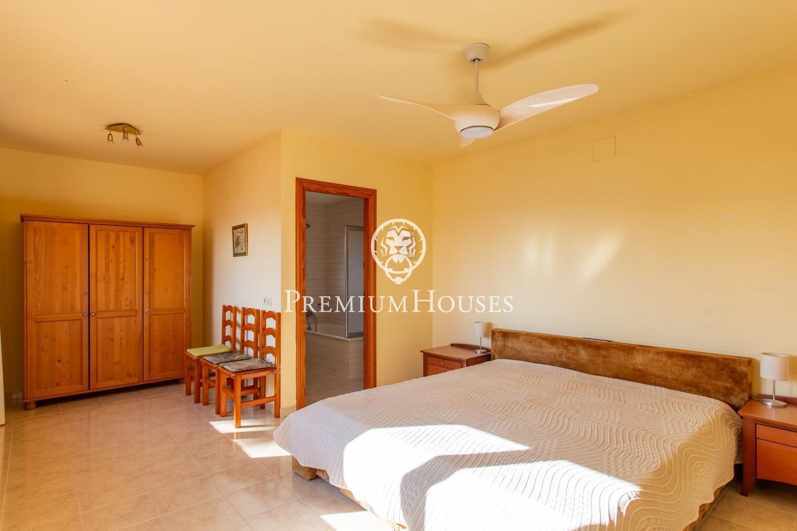 4 bedroom Villa for sale in Lloret de Mar with pool garage - € 1,890,000 (Ref: 9400925)