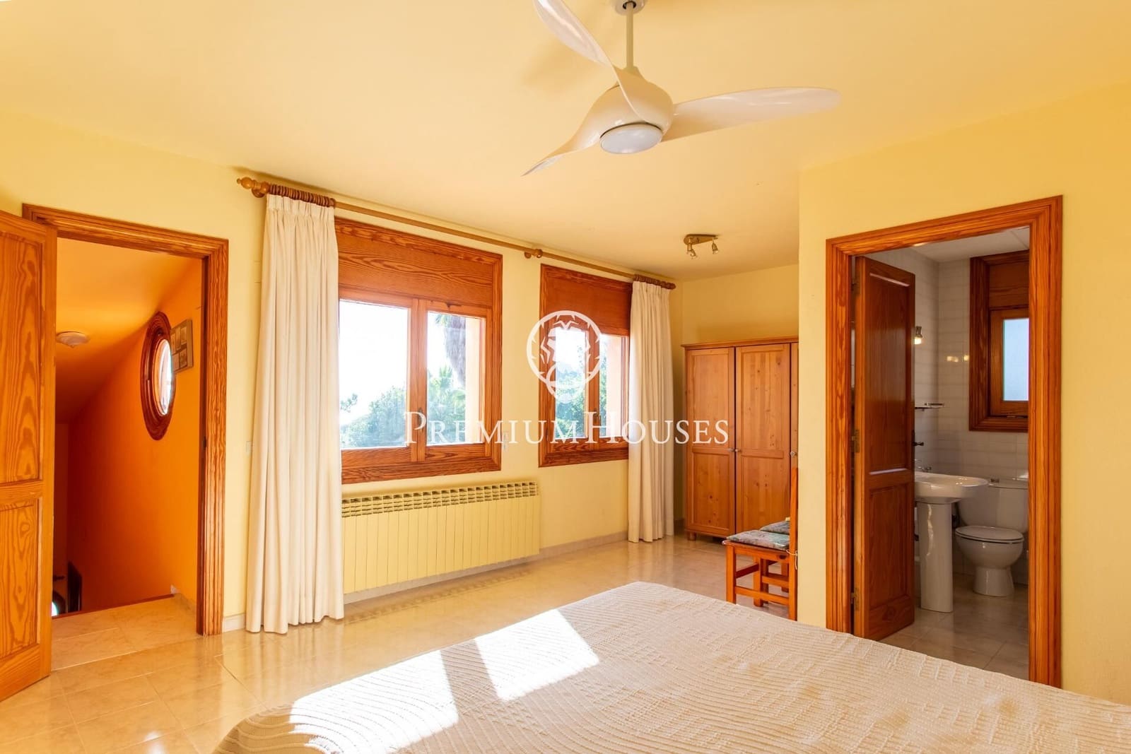 4 bedroom Villa for sale in Lloret de Mar with pool garage - € 1,890,000 (Ref: 9400925)