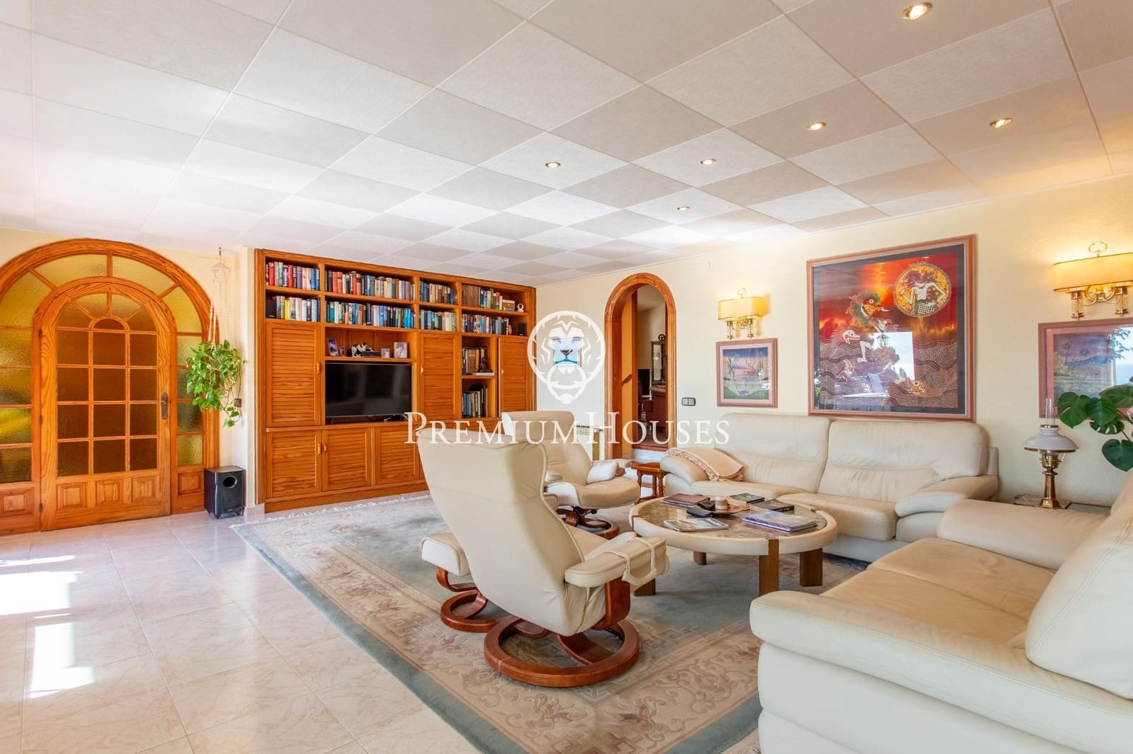 4 bedroom Villa for sale in Lloret de Mar with pool garage - € 1,890,000 (Ref: 9400925)