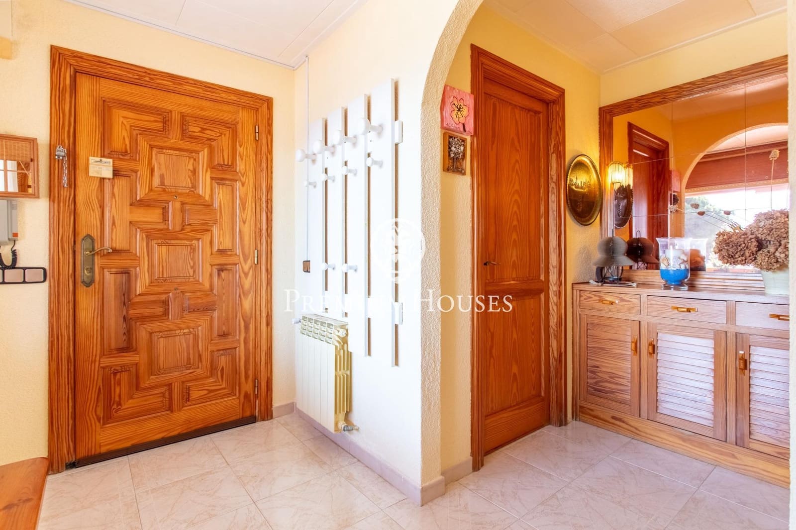 4 bedroom Villa for sale in Lloret de Mar with pool garage - € 1,890,000 (Ref: 9400925)