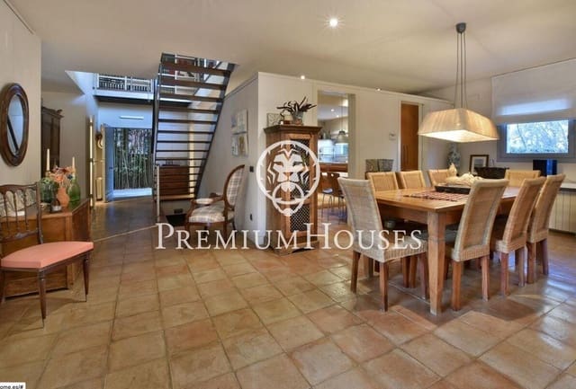 4 soveværelse Villa til salg i Cabrera de Mar med swimmingpool garage - € 1.220.000 (Ref: 9400926)