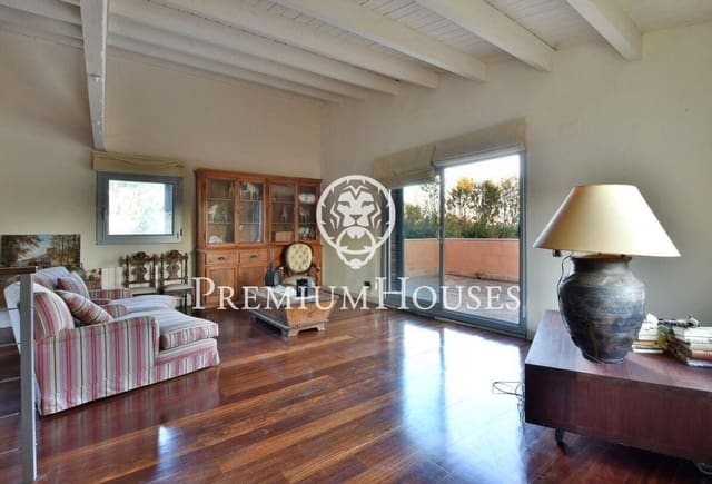 4 soveværelse Villa til salg i Cabrera de Mar med swimmingpool garage - € 1.220.000 (Ref: 9400926)