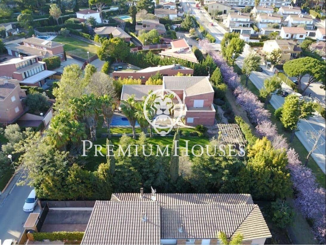 4 soveværelse Villa til salg i Cabrera de Mar med swimmingpool garage - € 1.220.000 (Ref: 9400926)