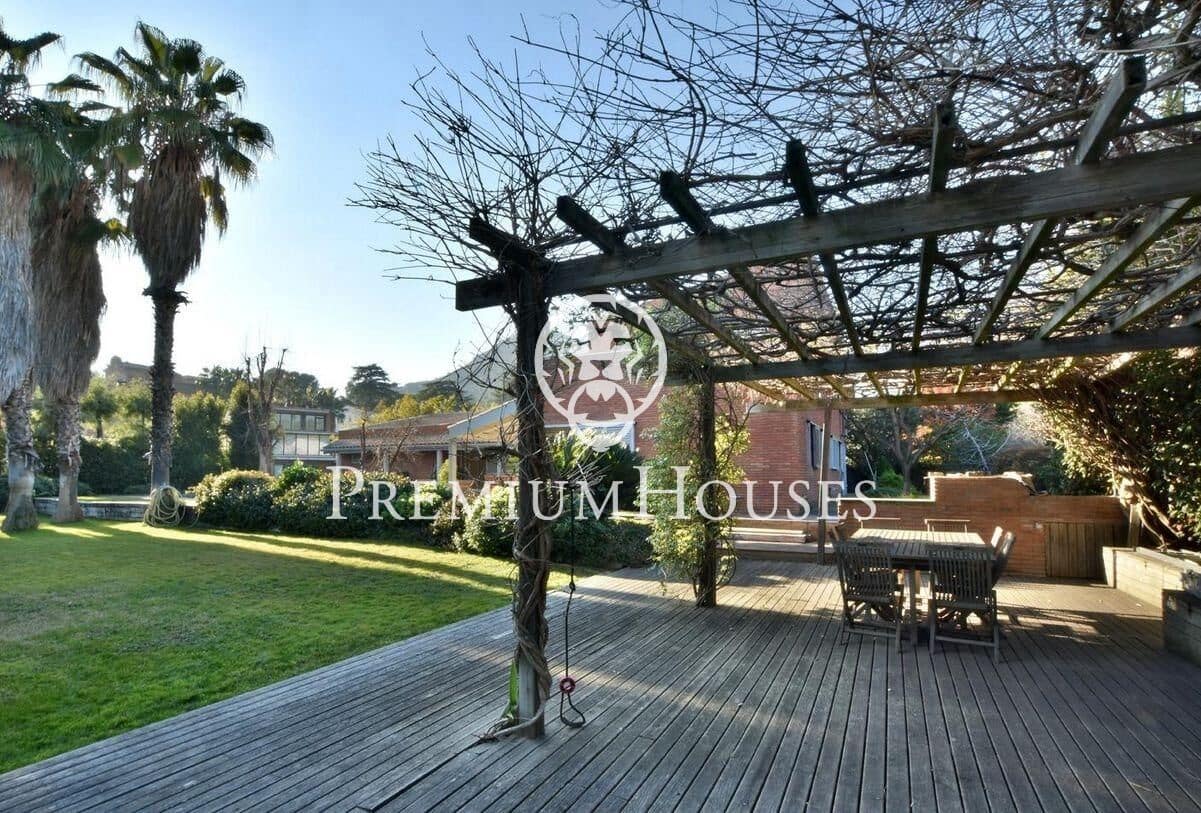 4 soveværelse Villa til salg i Cabrera de Mar med swimmingpool garage - € 1.220.000 (Ref: 9400926)