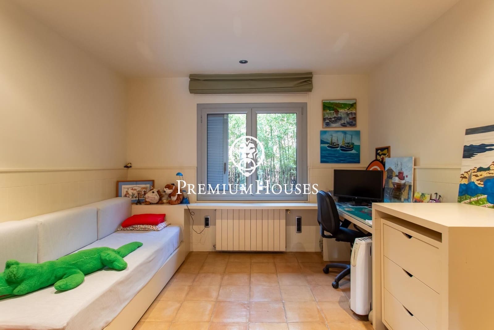 4 bedroom Villa for sale in Cabrera de Mar with pool garage - € 1,350,000 (Ref: 9400926)