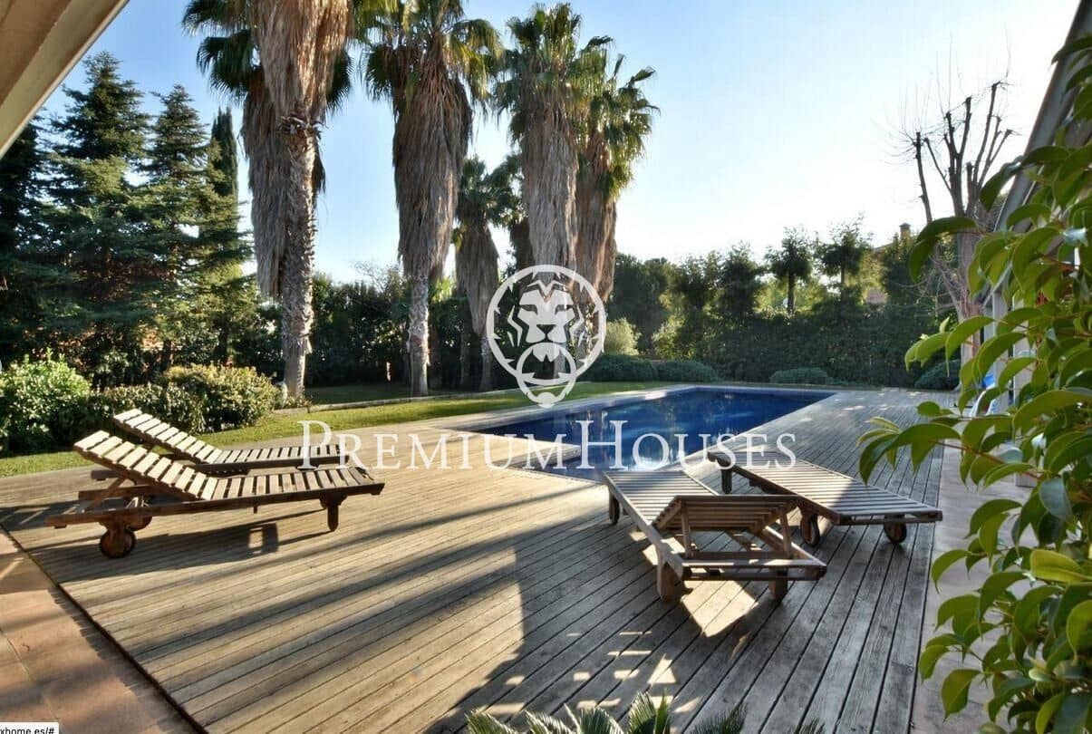 4 bedroom Villa for sale in Cabrera de Mar with pool garage - € 1,350,000 (Ref: 9400926)