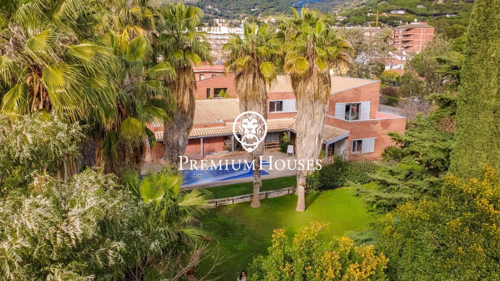 4 bedroom Villa for sale in Cabrera de Mar with pool garage - € 1,350,000 (Ref: 9400926)