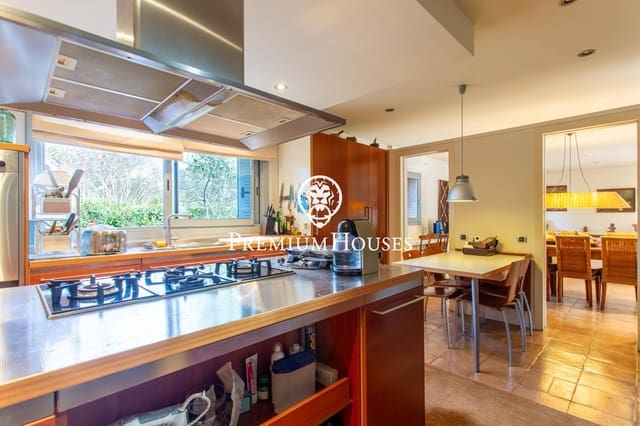 4 soveværelse Villa til salg i Cabrera de Mar med swimmingpool garage - € 1.350.000 (Ref: 9400926)